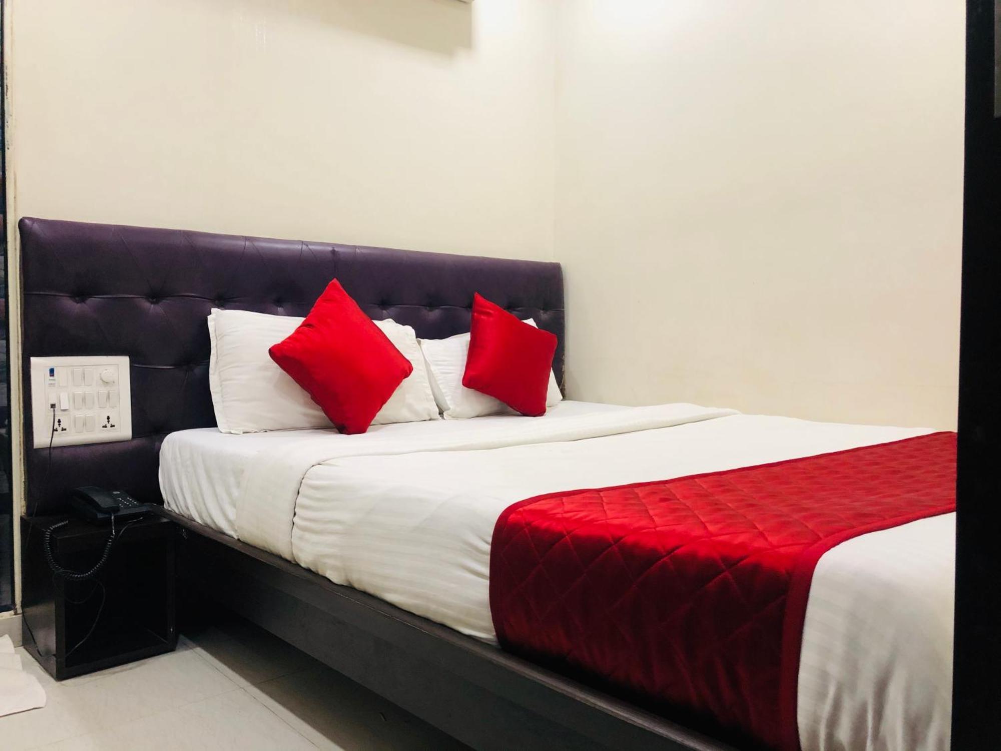 Hotel Guestinn Residency Bombay Extérieur photo