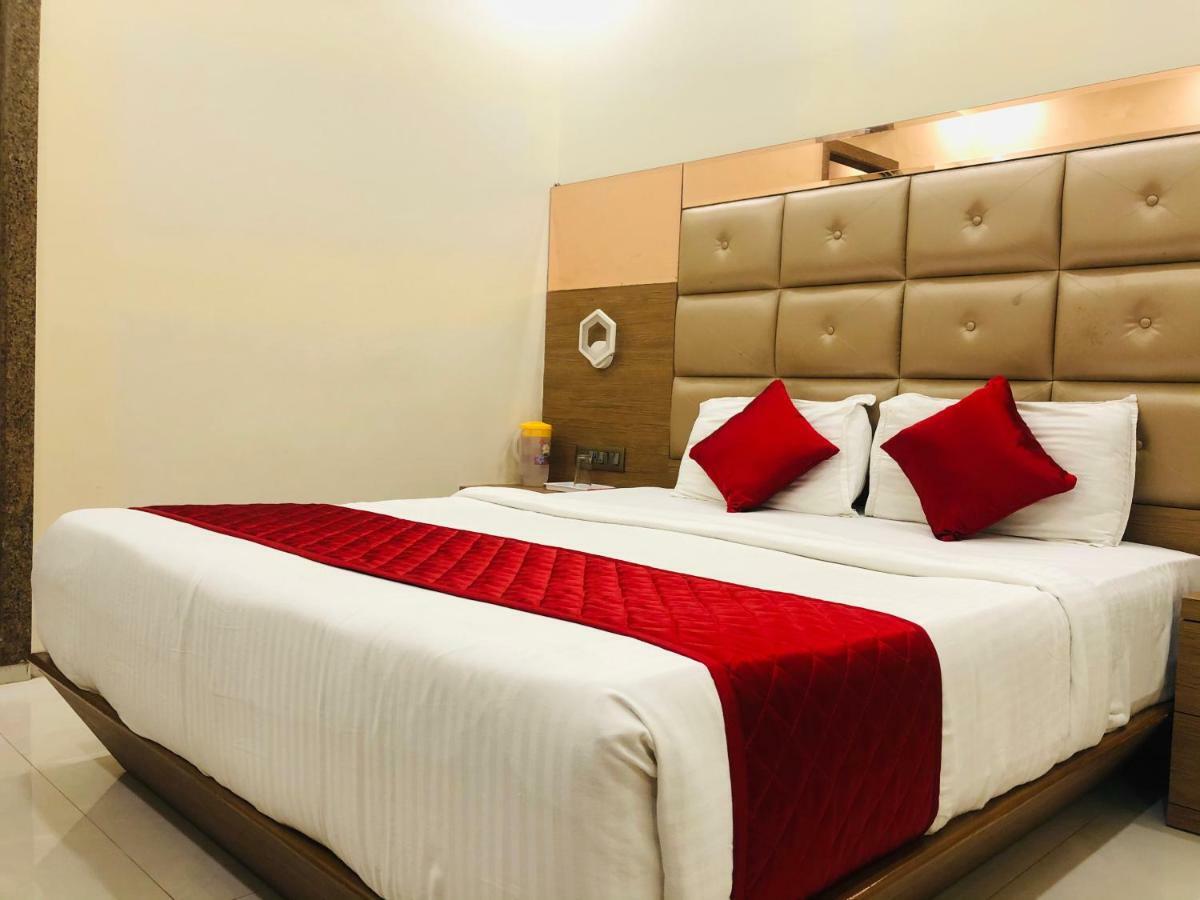 Hotel Guestinn Residency Bombay Extérieur photo