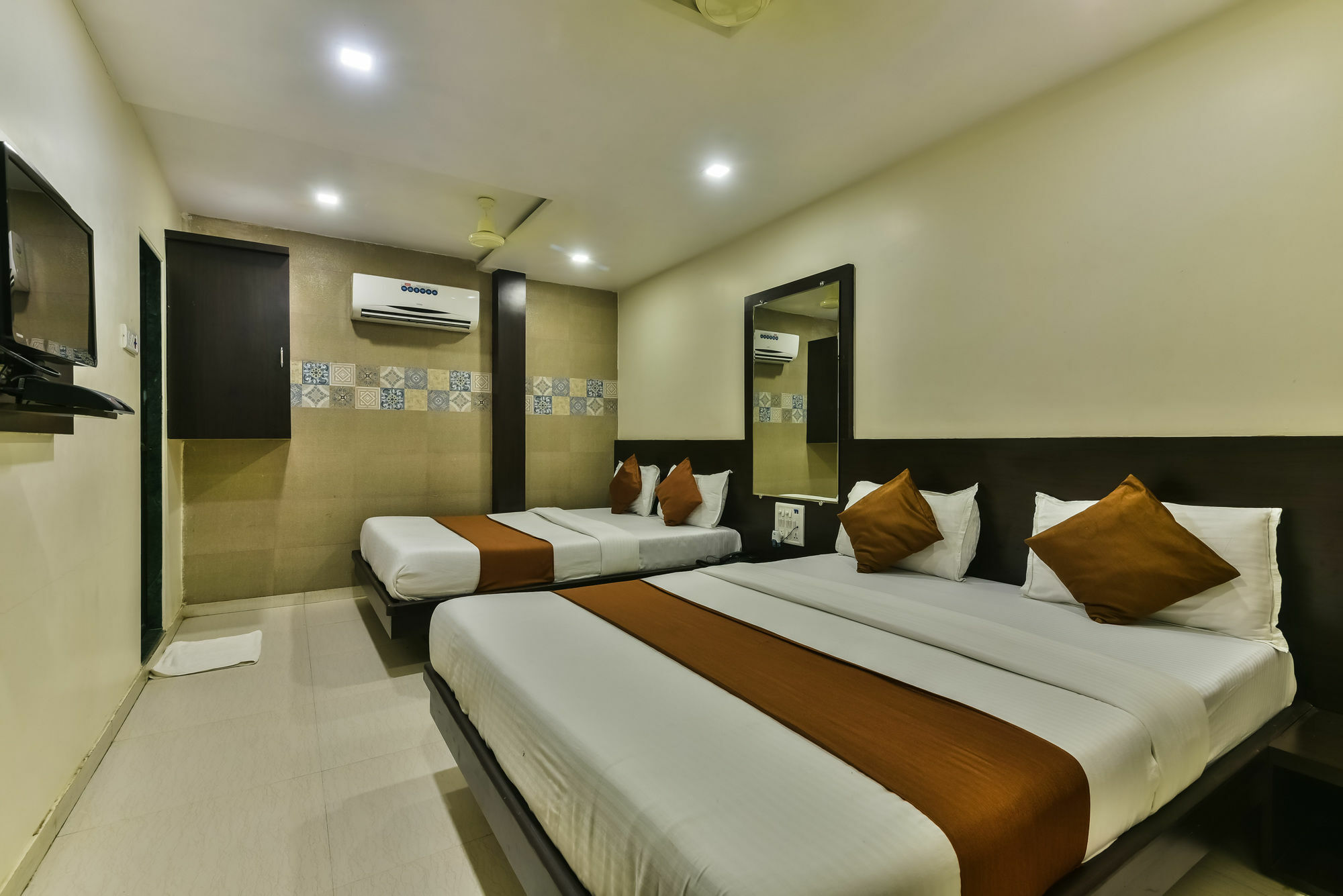 Hotel Guestinn Residency Bombay Extérieur photo