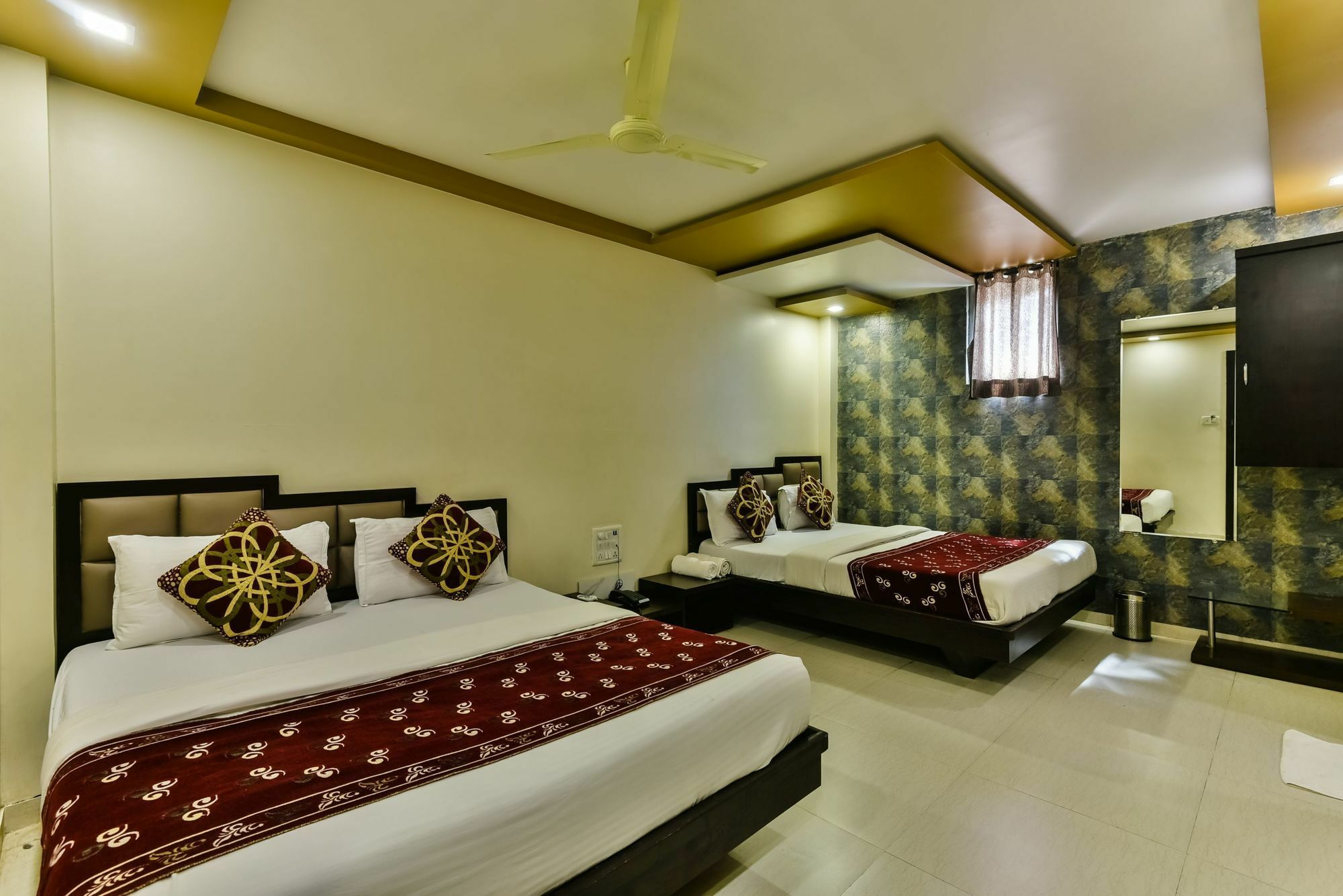 Hotel Guestinn Residency Bombay Extérieur photo