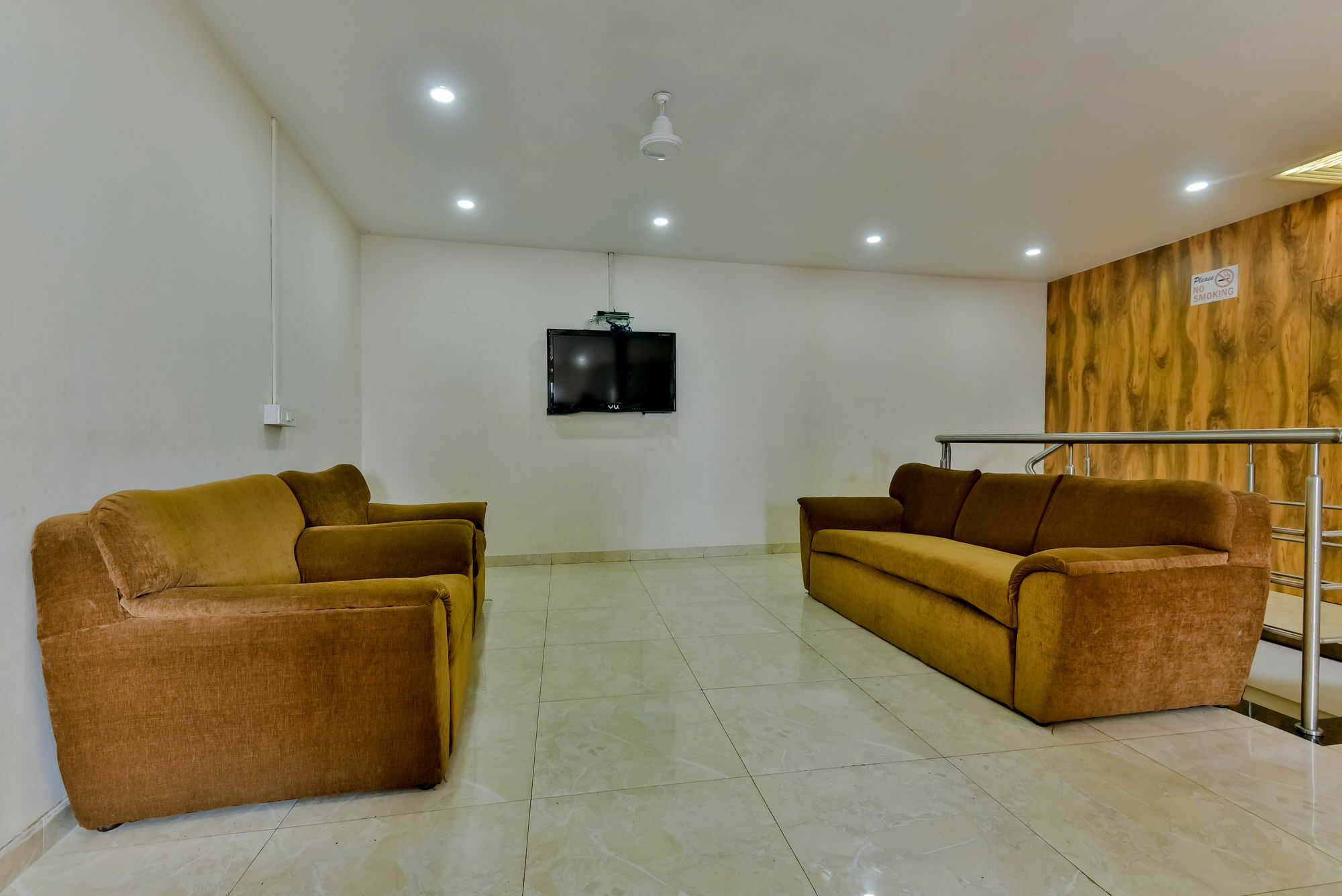 Hotel Guestinn Residency Bombay Extérieur photo
