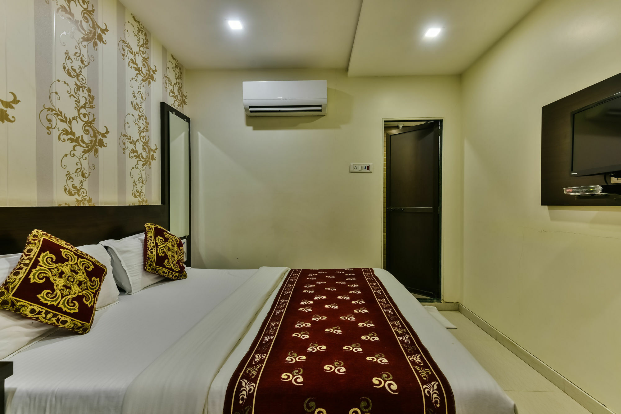 Hotel Guestinn Residency Bombay Extérieur photo